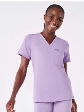 Figs Catarina Scrub Top in Lavender Dew. Size XS